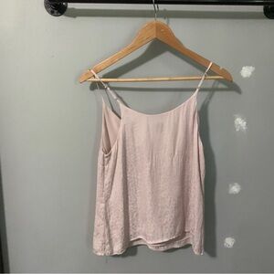 Super cute Target tank top with a really light leopard print look!